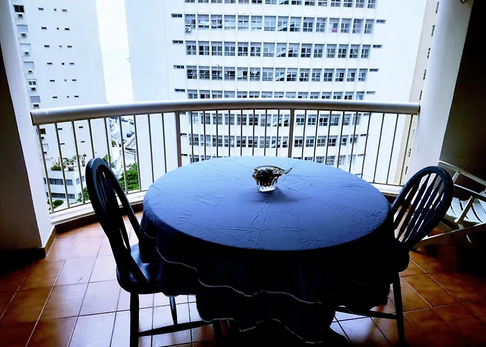 Flat Morro -Maluf Guarujá - 3 min a pé praia