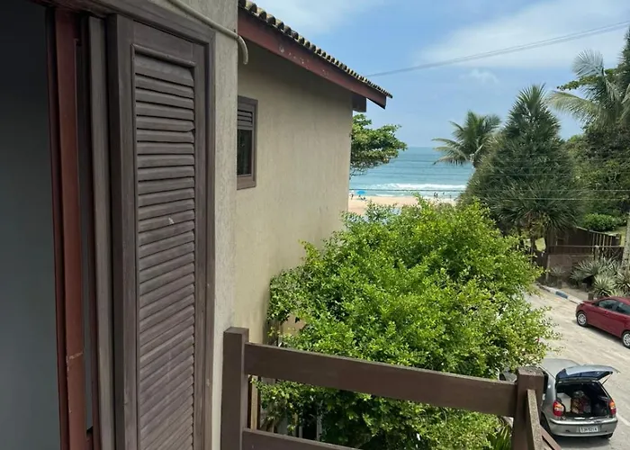 Quarto lateral da beira mar - tombo - guarujá